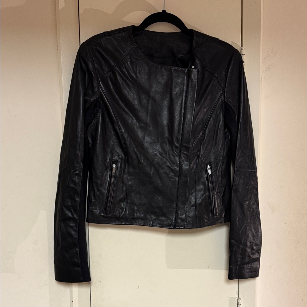 Veda Classic Black Leather Jacket